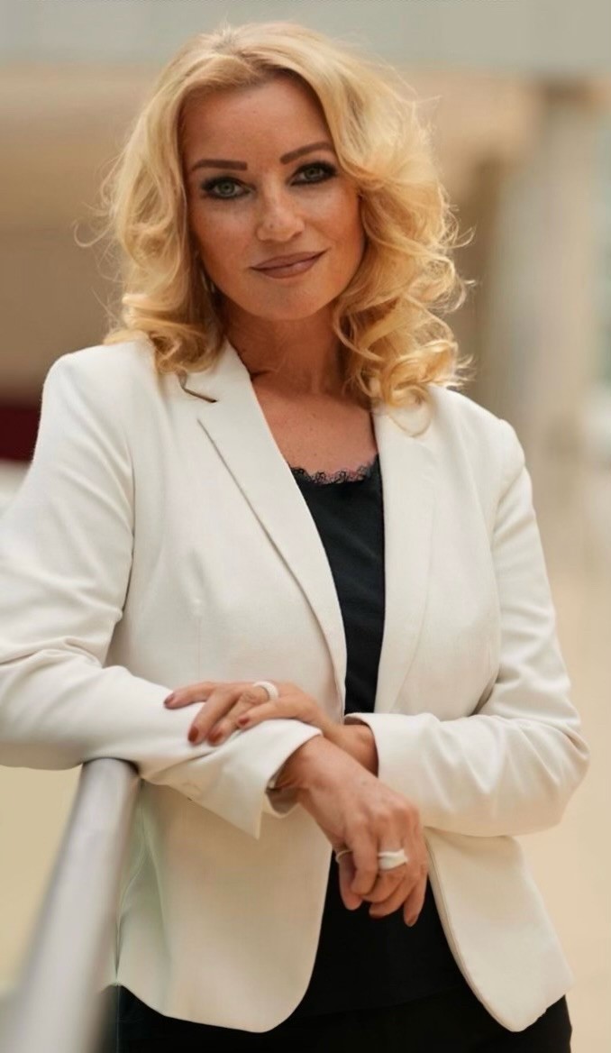 Claudia Pintaric